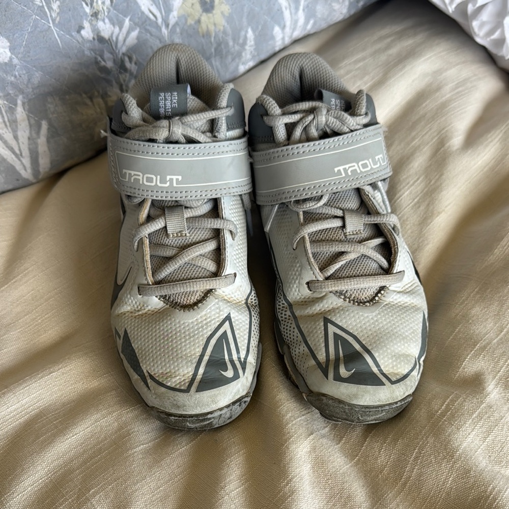 Nike Trout Baseball Cleats Size 3Y